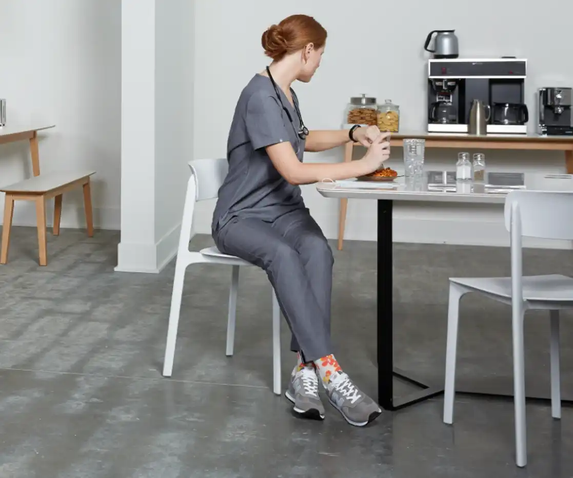 Supporting staff is critical to delivering safe care. Our caregiver hubs and break spaces reduce stress and fatigue, directly combating burnout while improving focus. With ergonomic workstations and calming finishes, we help healthcare organizations protect their most valuable asset, their people.