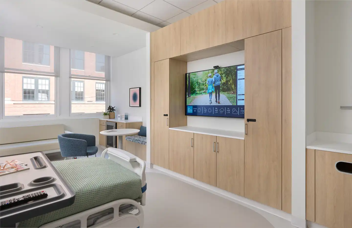 Patient rooms are designed to support healing and connection. Integrated storage and technology improve efficiency for caregivers, while recliners, guest seating, and family-friendly layouts create a welcoming environment that encourages support and engagement throughout the care process.